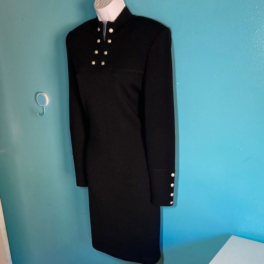 St. John Evening Basics Black Knit Dress Size M /8 with Silvertone Buttons - Picture 8 of 12